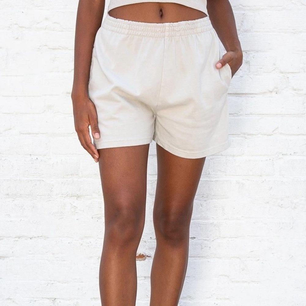 Brandy Melville Rosa Sweatshorts